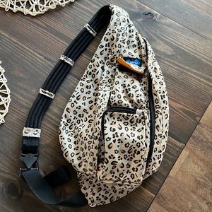 Kavu cheetah print bag